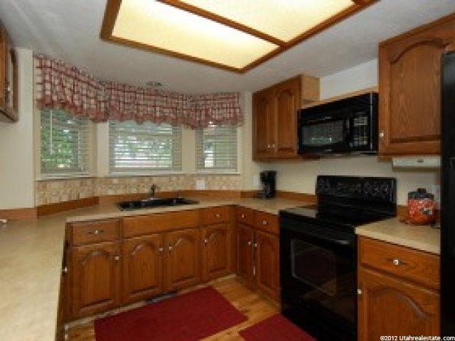5381 S 5250 W, Hooper, UT 84315 — photo 4