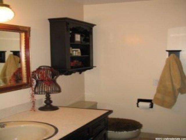 2777 E 2700 N, Layton, UT 84040 — photo 8