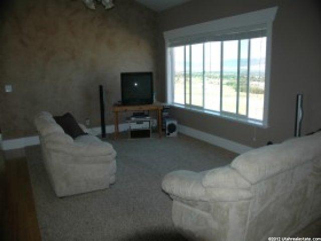 2755 N Juniper Cir E, North Logan, UT 84341 — photo 6