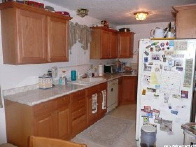1008 Sunberry Dr, Murray, UT 84123 — photo 3