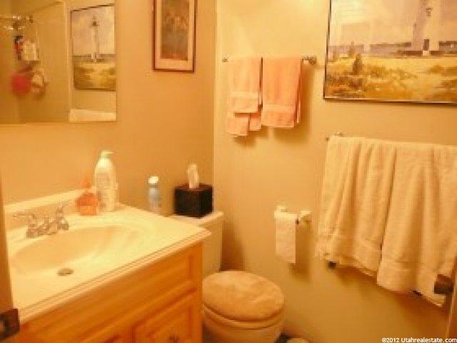 1008 Sunberry Dr, Murray, UT 84123 — photo 6