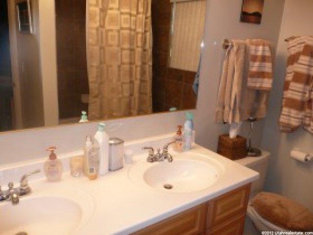 1008 Sunberry Dr, Murray, UT 84123 — photo 8