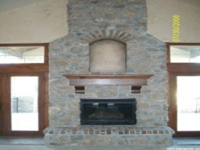 1510 Hidden Springs Pkwy, Fruit Heights, UT 84037 — photo 4