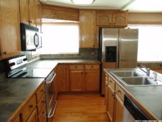 695 S 100 E, Bountiful, UT 84010 — photo 3