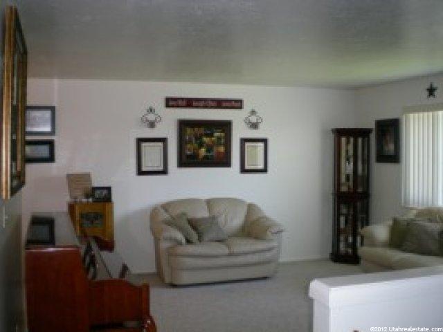 2058 N 1300 W, Clinton, UT 84015 — photo 4