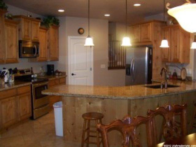 353 Paddock Ln, Kaysville, UT 84037 — photo 3