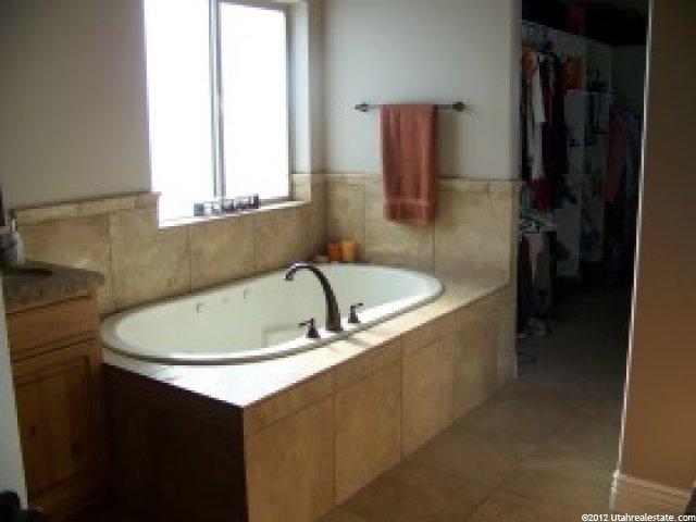 353 Paddock Ln, Kaysville, UT 84037 — photo 5