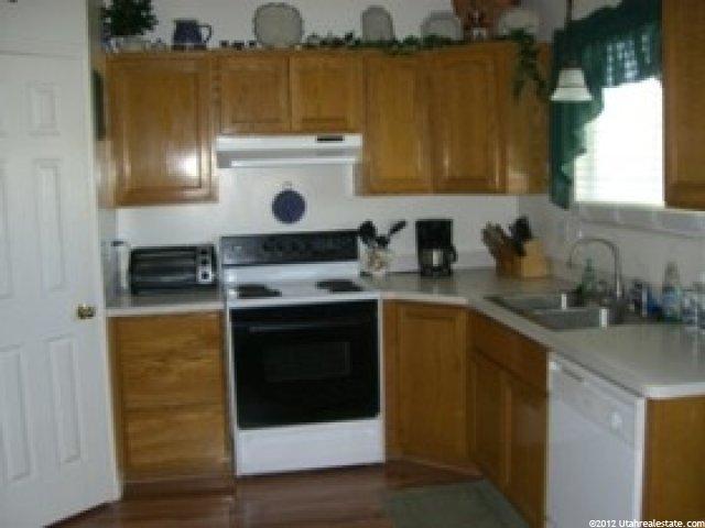 798 W 2005 N, Clinton, UT 84015 — photo 5
