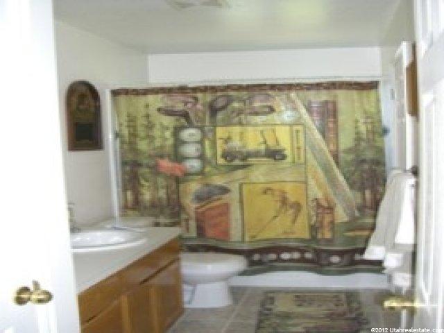 798 W 2005 N, Clinton, UT 84015 — photo 9