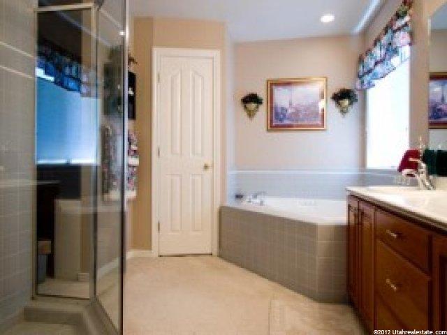 1492 Evergreen Ln, Layton, UT 84040 — photo 9