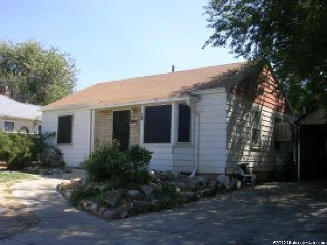 74 N Lakeview Dr E, Clearfield, UT 84015 — photo 2