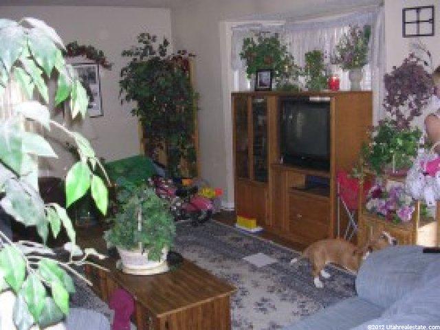 74 N Lakeview Dr E, Clearfield, UT 84015 — photo 5