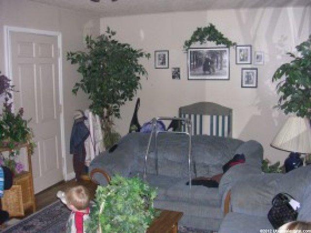 74 N Lakeview Dr E, Clearfield, UT 84015 — photo 8