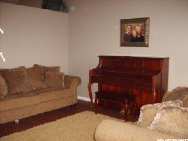1470 N 2425 W, Layton, UT 84041 — photo 3