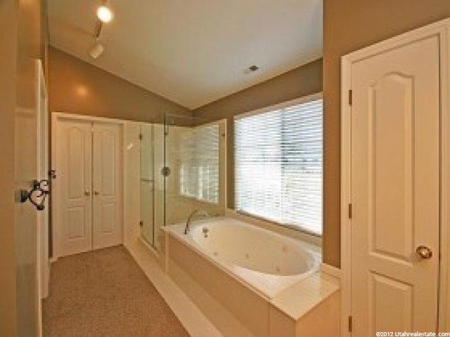 5253 Saddleback Dr, Holladay, UT 84117 — photo 10