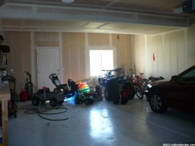 2635 W 4100 S, Roy, UT 84067 — photo 8