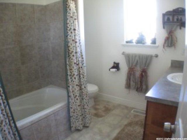 593 E Canyon View Dr., Ogden, UT 84404 — photo 8
