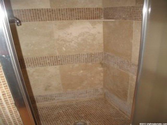 78 W 2050 S, Bountiful, UT 84010 — photo 7