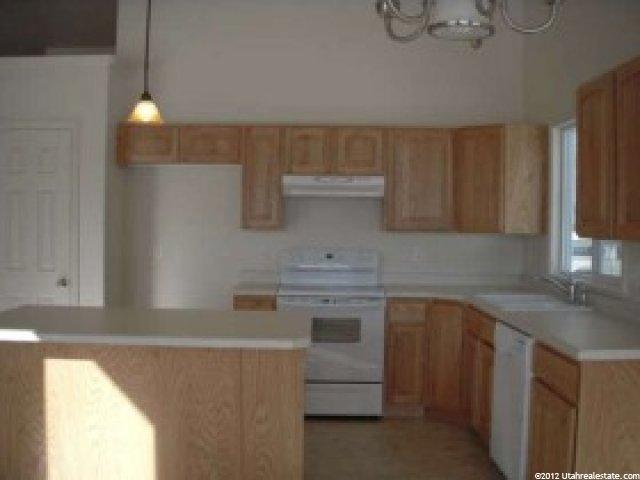 577 E 2300 N, North Ogden, UT 84414 — photo 2