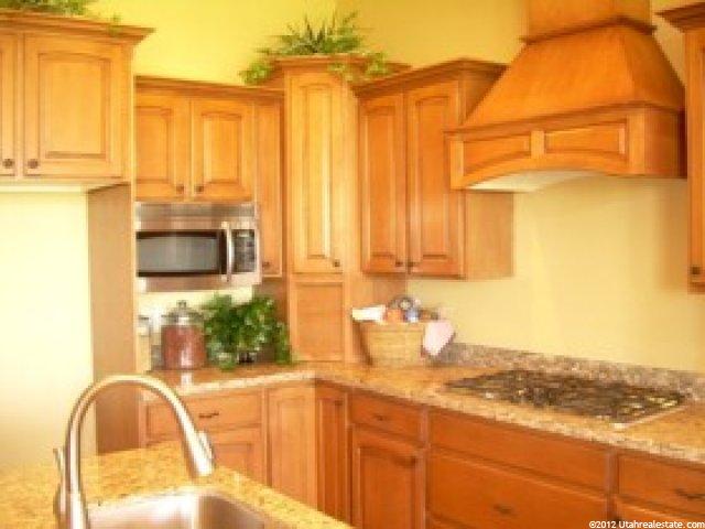 731 W Pegasus Dr, Kaysville, UT 84037 — photo 8