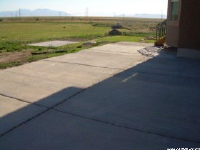 731 W Pegasus Dr, Kaysville, UT 84037 — photo 10