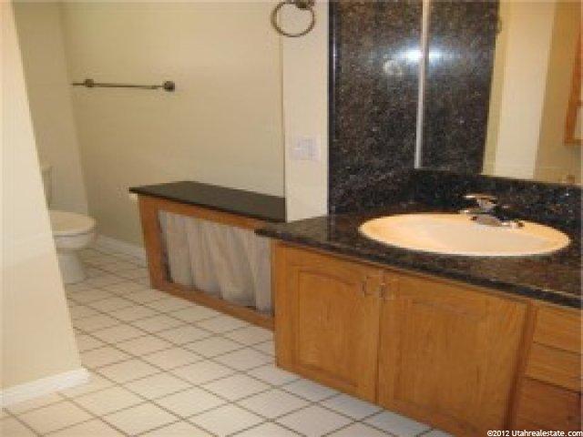 898 N 400 E, Bountiful, UT 84010 — photo 2