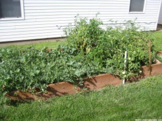 898 N 400 E, Bountiful, UT 84010 — photo 8