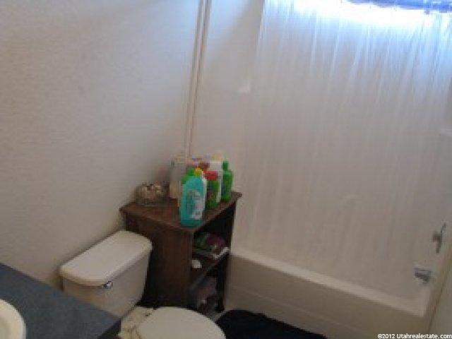 37 S T St, Eureka, UT 84628 — photo 6