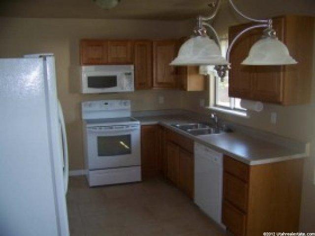 473 W 2500 S, Clearfield, UT 84015 — photo 3