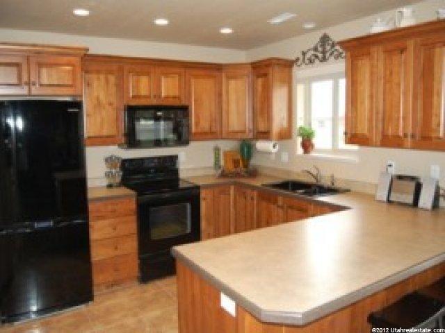 1037 S 900 W, Logan, UT 84321 — photo 3