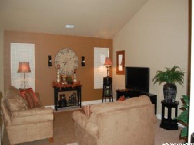 1037 S 900 W, Logan, UT 84321 — photo 4