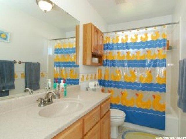 2192 W 1630 N, Clinton, UT 84015 — photo 9