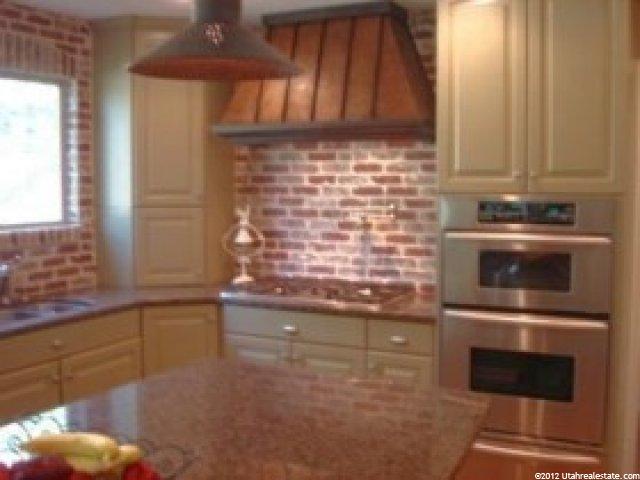 10033 S Stone Mountain Cv E, Sandy, UT 84092 — photo 4