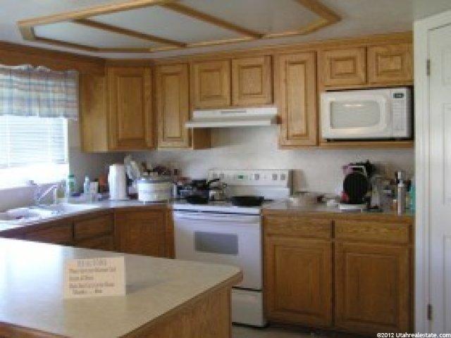 1467 N 2925 W, Layton, UT 84041 — photo 5