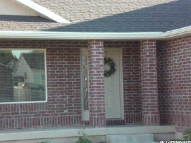 95 W 2400 N, Layton, UT 84041 — photo 2