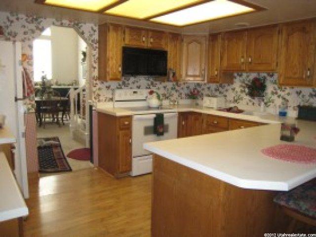 2285 E 3350 N, Layton, UT 84040 — photo 9