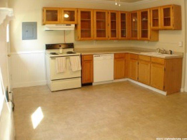 1372 S Main St, Bountiful, UT 84010 — photo 3