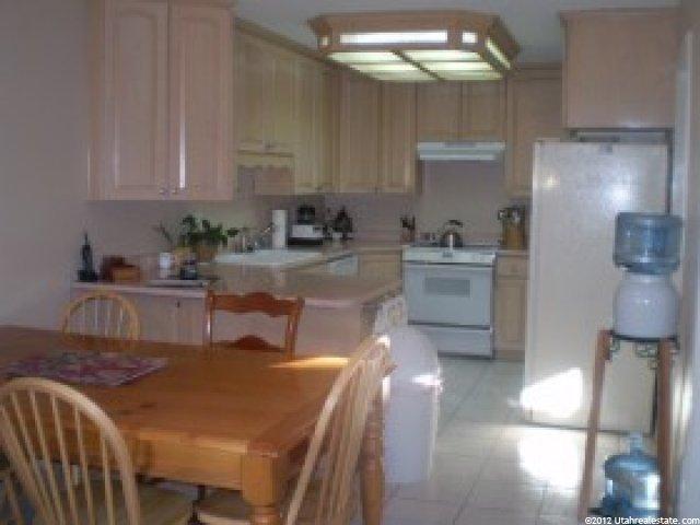 28 Hillsborough Dr, Pleasant View, UT 84414 — photo 5