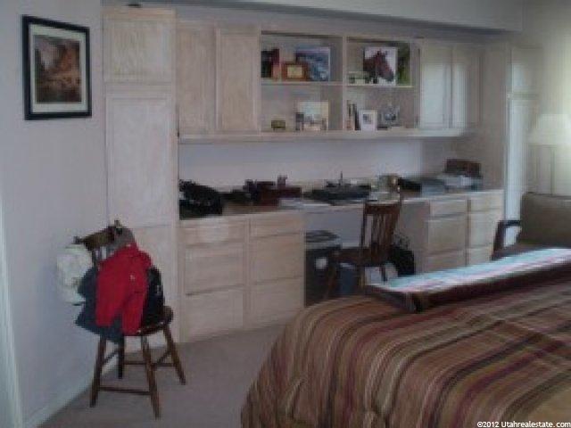 28 Hillsborough Dr, Pleasant View, UT 84414 — photo 6