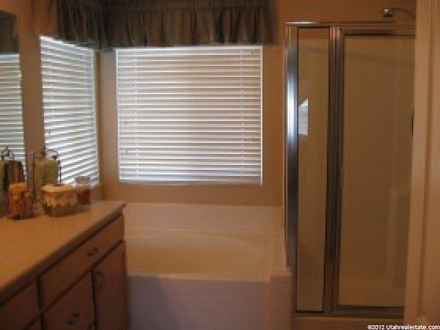 1887 Bluff Ridge Dr, Syracuse, UT 84075 — photo 4