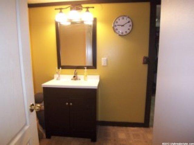 217 S 300 E, Copperton, UT 84006 — photo 8