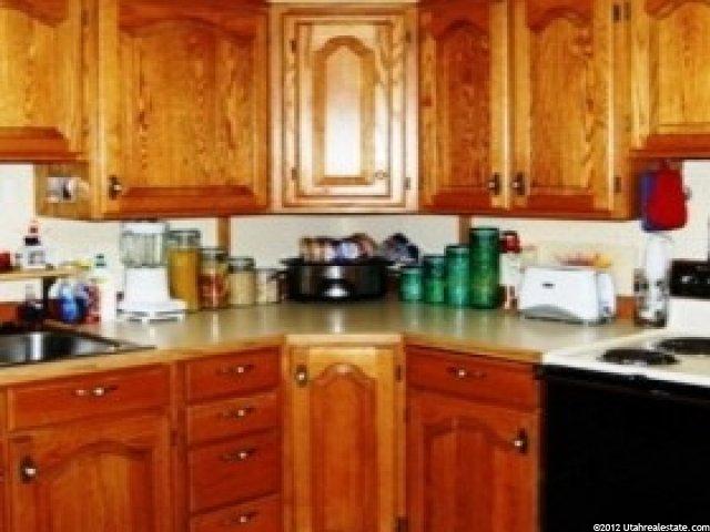 695 S 500 E, River Heights, UT 84321 — photo 6