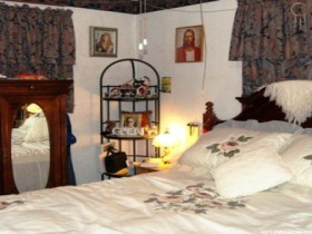 695 S 500 E, River Heights, UT 84321 — photo 9