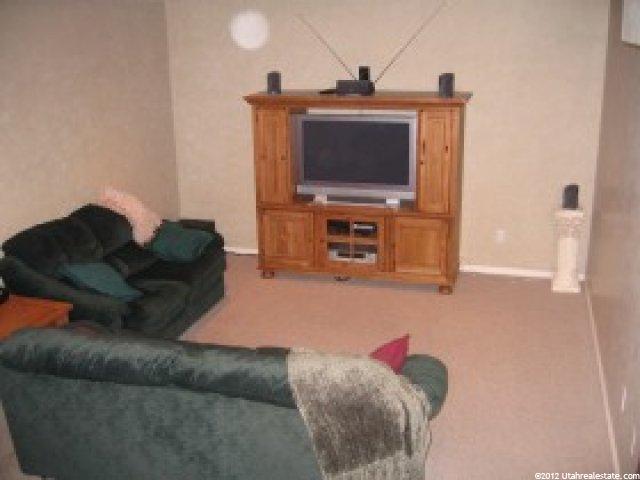 712 S Fox Run Dr E, Layton, UT 84041 — photo 3