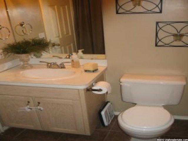 712 S Fox Run Dr E, Layton, UT 84041 — photo 5