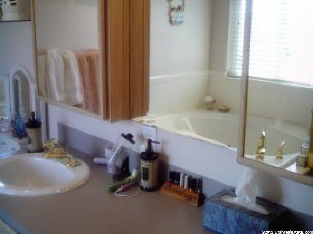 429 E 3650 N, North Ogden, UT 84414 — photo 9