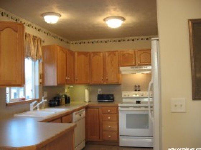 3051 S Putnam Ct, West Valley City, UT 84128 — photo 2