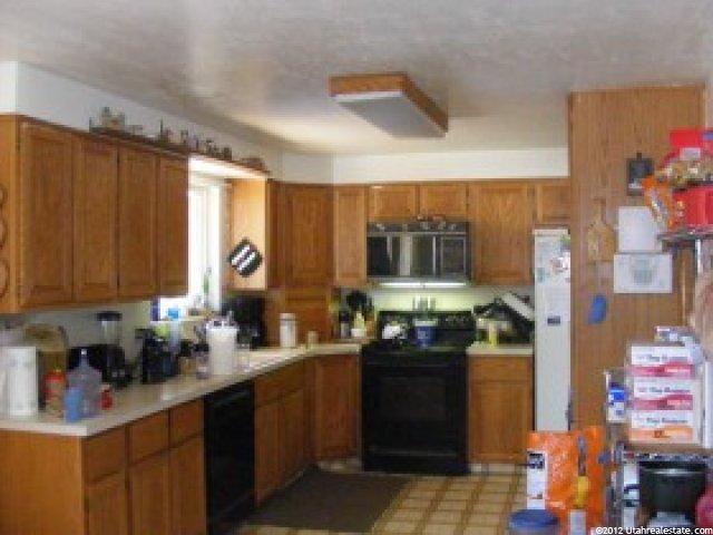135 W 870 N, Sunset, UT 84015 — photo 2
