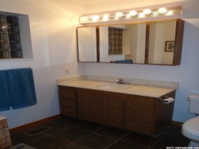 525 E Splendor View Cir S, Midvale, UT 84047 — photo 12