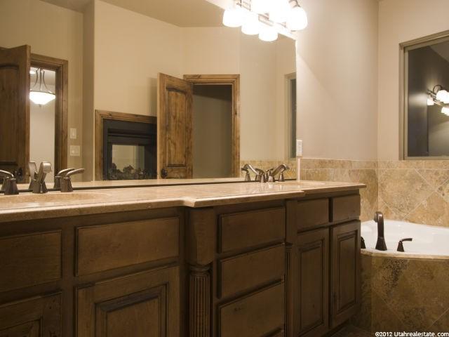 232 E Summer Meadow Cir S, Bountiful, UT 84010 — photo 10